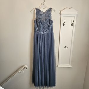 NWT Sleveless Embroidered Soft Net Bridesmaid Dress